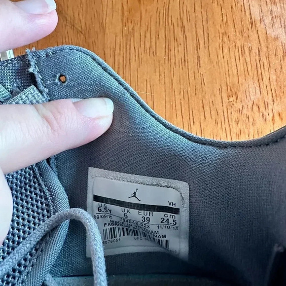 Jordan Eclipse cool wolf grey - Picture 5 of 5